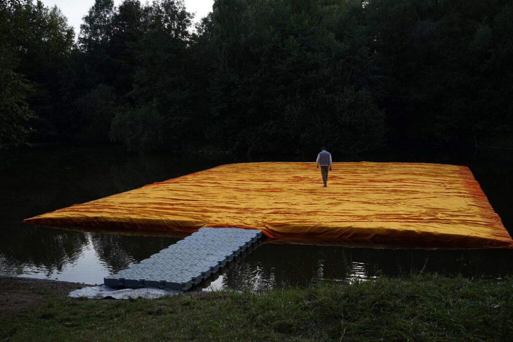 Плаващите кейове - The Floating Piers