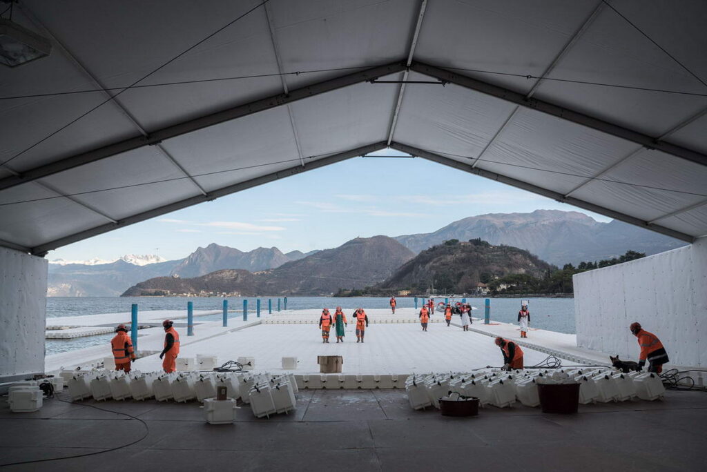 Плаващите кейове - The Floating Piers