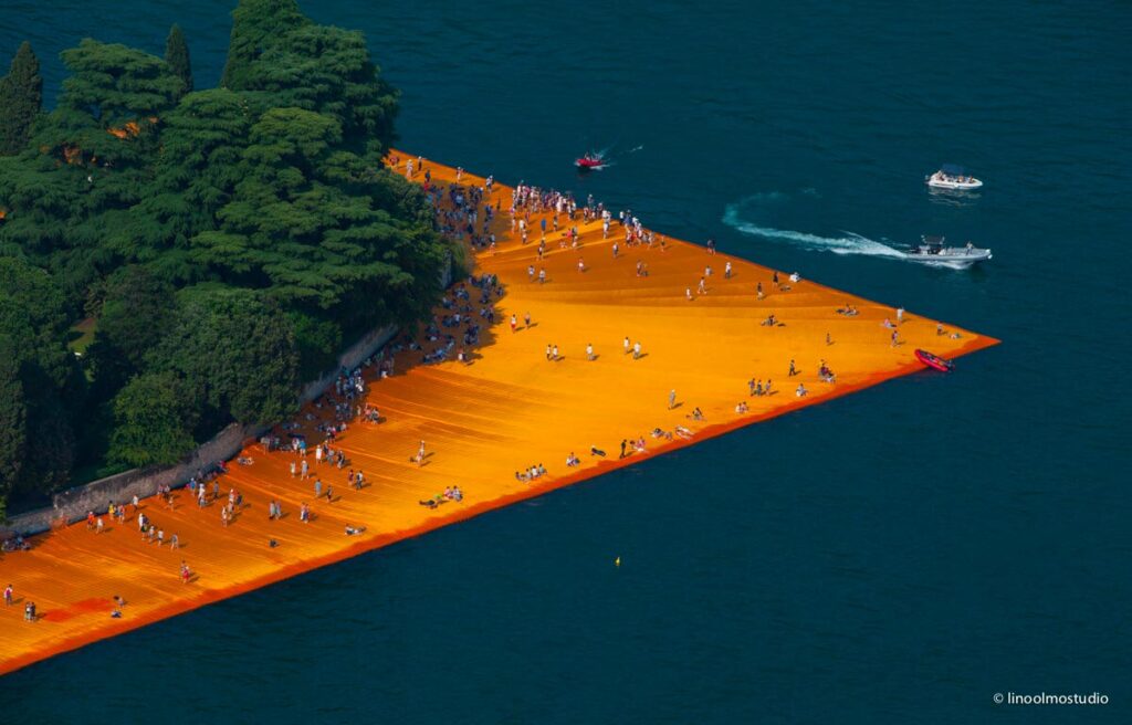Плаващите кейове - The Floating Piers